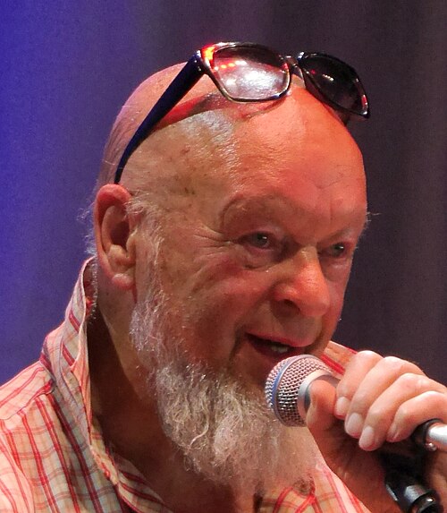 Eavis in 2019