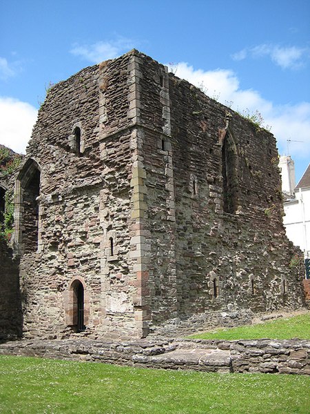 File:Monmouth Castle.jpg