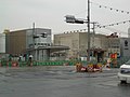 右が南海汐見橋駅 左は建設中（現在は完成）の阪神桜川駅 （2009年2月22日）
