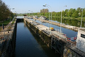 Neckar lock Aldingen4.JPG