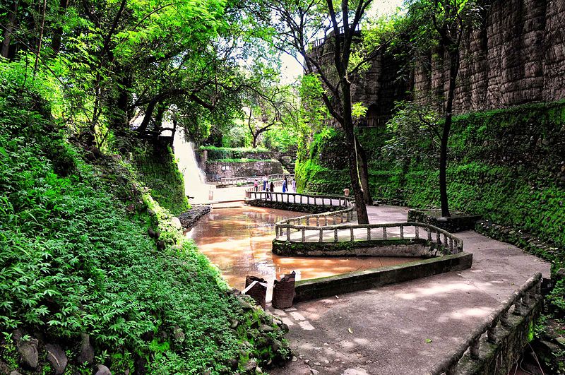 File:Nek Chand Garden (6175284222).jpg