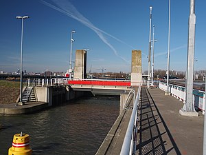 Wasserhaushalt An Nordsee- Und Amsterdam-Rhein-Kanal: Bauwerke des Kanalsystems, Wasserhaushalt – Eintrag, Wasserhaushalt – Ableitung