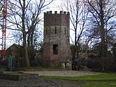 Ruins of the Abbey in Oudenburg. Oudenburg - Toren in tuin abdij.jpg