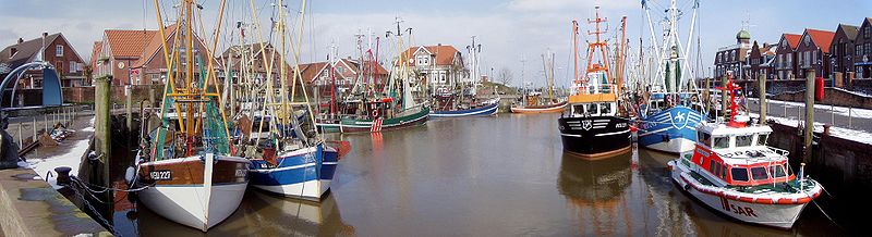 File:Panorama-Neuharlingersiel.jpg