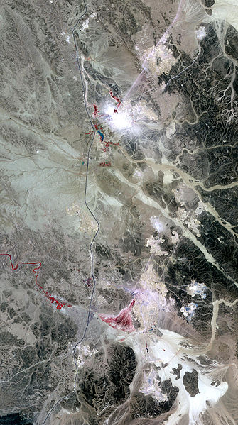 File:Phosphate Mines in Jordan ast 2005258.jpg