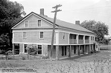 The tavern in 1922. Pittsford NY - Richardson's Canal House in 1922 by Albert R Stone.jpg