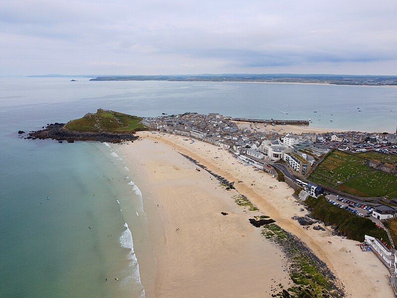 File:Porthmeor Beach St. Ives from air3 Fossick.jpg