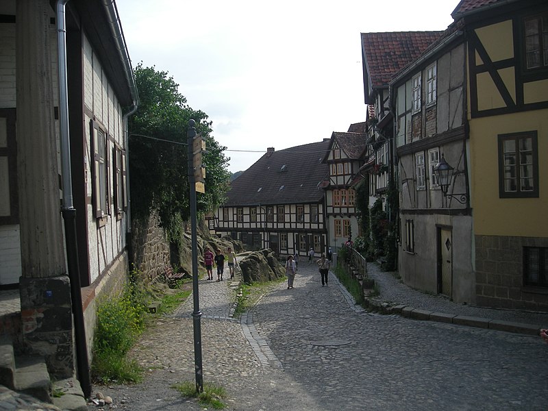 File:Quedlinburg Jun 2012 30 (streetscape).JPG