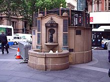 The small sculpture of "Islay" disguising the ventilation shaft Qvb-fountain.jpg