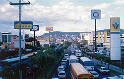 Avenida Centroamérica en un día de Congestión vehicular.