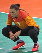 לורה גלוזר, שוערת נבחרת הכדוריד של צרפת שזכתה במדליית כסף