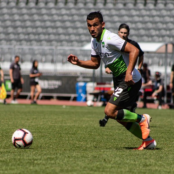 Chilean player Rodrigo Gattas playing for York United FC