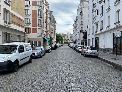 Comment aller à Rue Fernand Labori en transport en commun - A propos de cet endroit