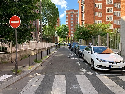 Comment aller à Rue Michel Bréal en transport en commun - A propos de cet endroit