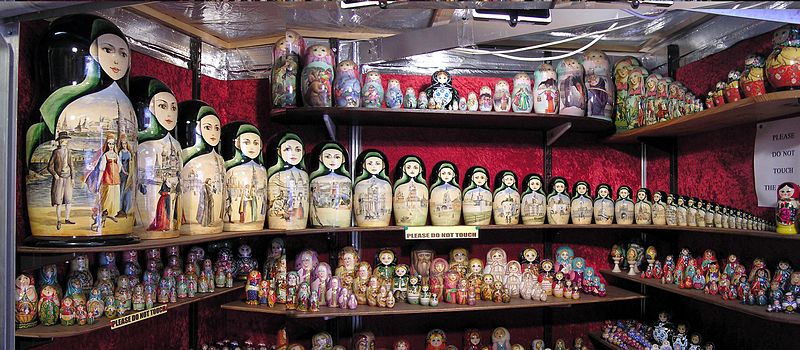 File:Russian.dolls.hugeset.arp.jpg