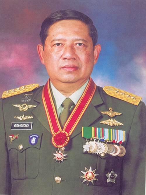 General Susilo Bambang Yudhoyono in official military portrait, 2000.