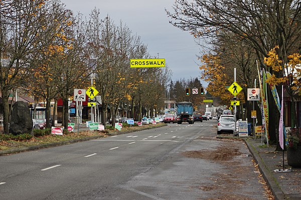 Lake City Way (SR 522) northbound in the commercial district of Lake City in Seattle