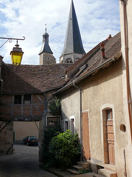 File:Saint-Gengoux-le-National - Maisons rue du Mouton -602.jpg