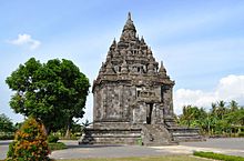 Sojiwan temple, an example of typical 9th-century Javanese temple architecture. Sajiwan main.JPG