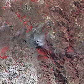 Satellietfoto Gunung Ubinas 2006.jpg