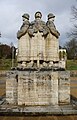 Kriegerdenkmal vor dem Schloss