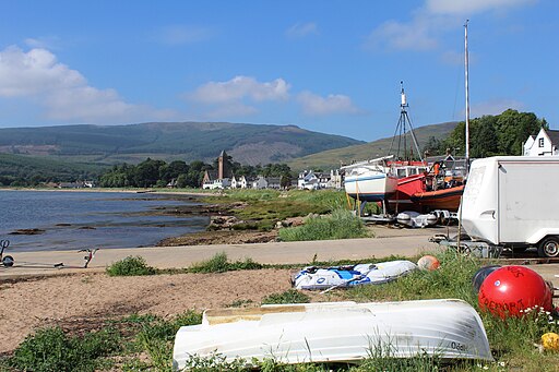 Slipway ^ Seafront, Lamlash - geograph.org.uk - 3593297