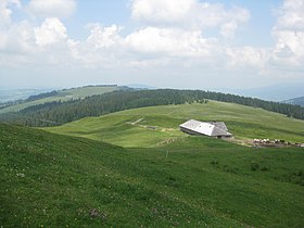 Widok ze szczytu Niremont na północ i szczytu Alpettes