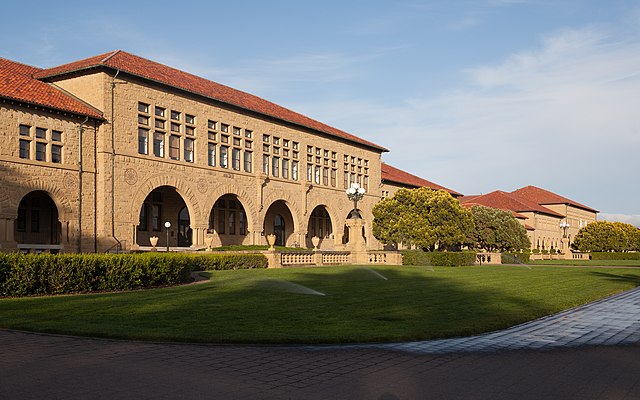 640px-Stanford_University_Main_Quad_May_2011_002.jpg (640×400)