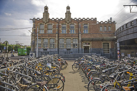 Bicycles are the preferred mode of transportation around Ghent