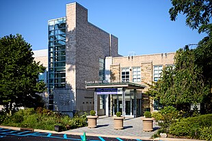 Temple Beth-El, Great Neck, New York, Aug 29 2022.jpg