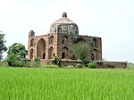 Ustad maqbarasi, villa Talaniya, Sirxind