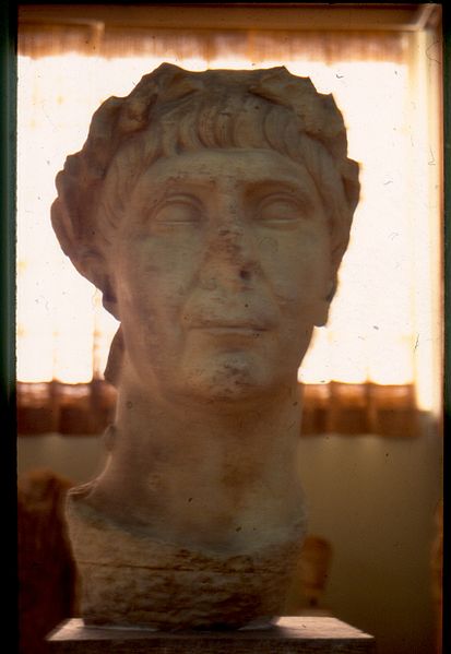 File:Trajan PiraeusMuseum01.jpg