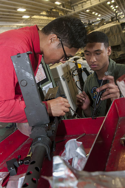 File:USS Bonhomme Richard 150321-N-GZ638-013.jpg