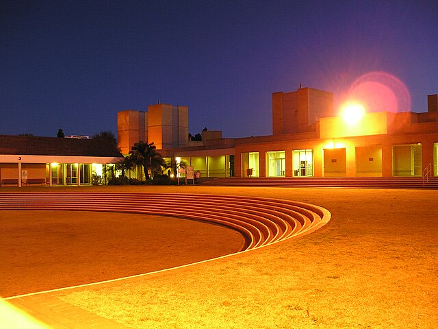 WSU (Campbelltown Campus) at night – 2006