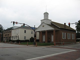 <span class="mw-page-title-main">Universalist Church Historic District</span> Historic district in Ohio, United States