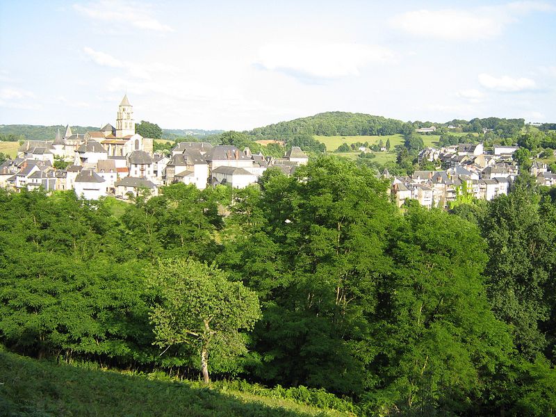 File:Uzerche 20 juin 2008 014.jpg