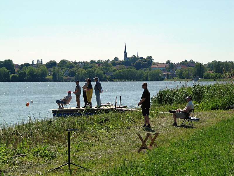 File:Vavřinec (KH), rybník.jpg