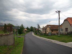 Veľké Dravce - ulica obce (1).jpg