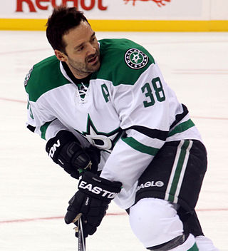 <span class="mw-page-title-main">Vernon Fiddler</span> Canadian ice hockey player (born 1980)