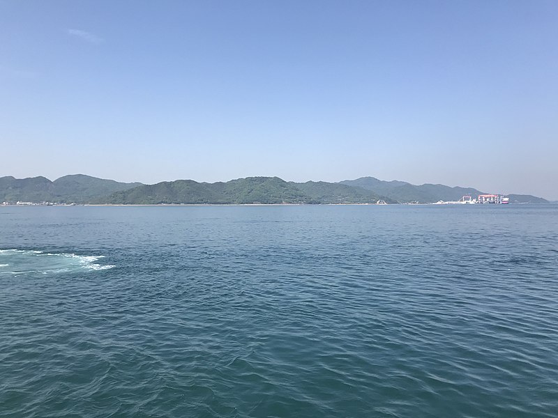 File:View from ship of Omishima Ferry (northeast) 2.jpg