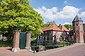 De Volmolen naast de Koppelpoort