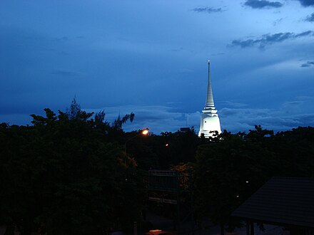 Wat Prayoon, as seen from the Memorial Bridge