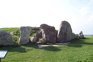 Silbury Hill - Wikipedia