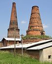 Hoch- und Setzofen der Kalkbrennerei und Fabrikantenvilla mit Hochwassermarke