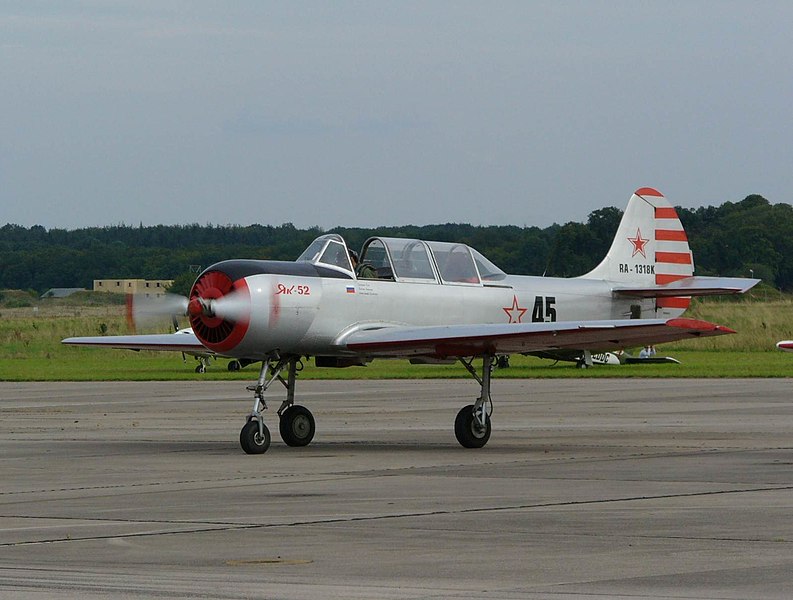 File:Yakovlev Yak 52.jpg