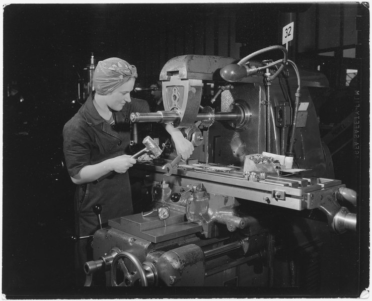 File:"Beauty Operator, Liillian Newman, now working on a milling machine, US Navy Yard, Mare Island, CA." - NARA - 296890.tif