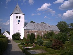 Ørsted Kirke (Rougsø) 1.JPG
