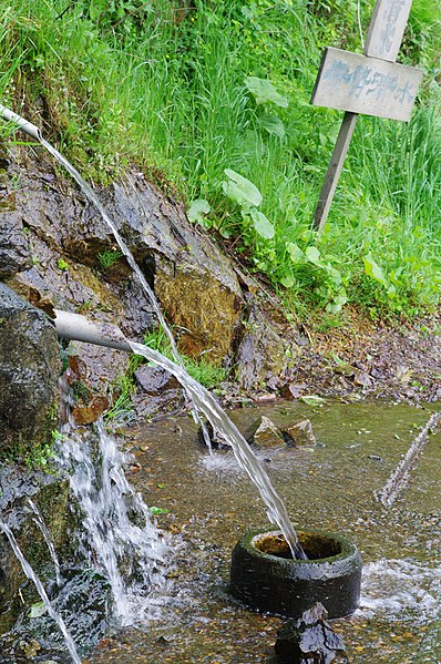 File:伊勢清水 Ise-Shimizu Spring - panoramio.jpg