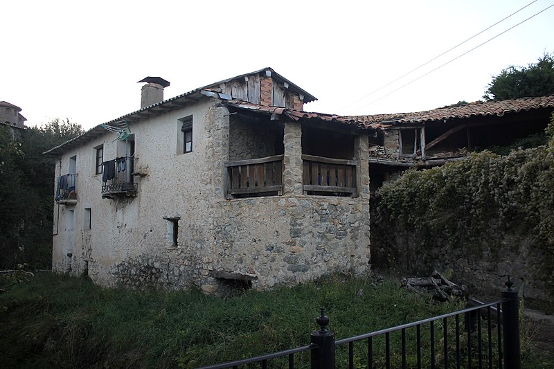 File:141.Egea (Valle de Lierp) - Casa Albañil.jpg