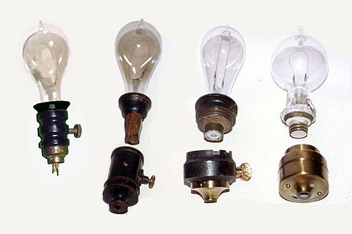 512px-1880EDISON1881LampsSOCKETSrwLIPACKowner.jpg (512×340)